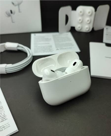Apple Airpods Pro 2 (Buzzer Edition)