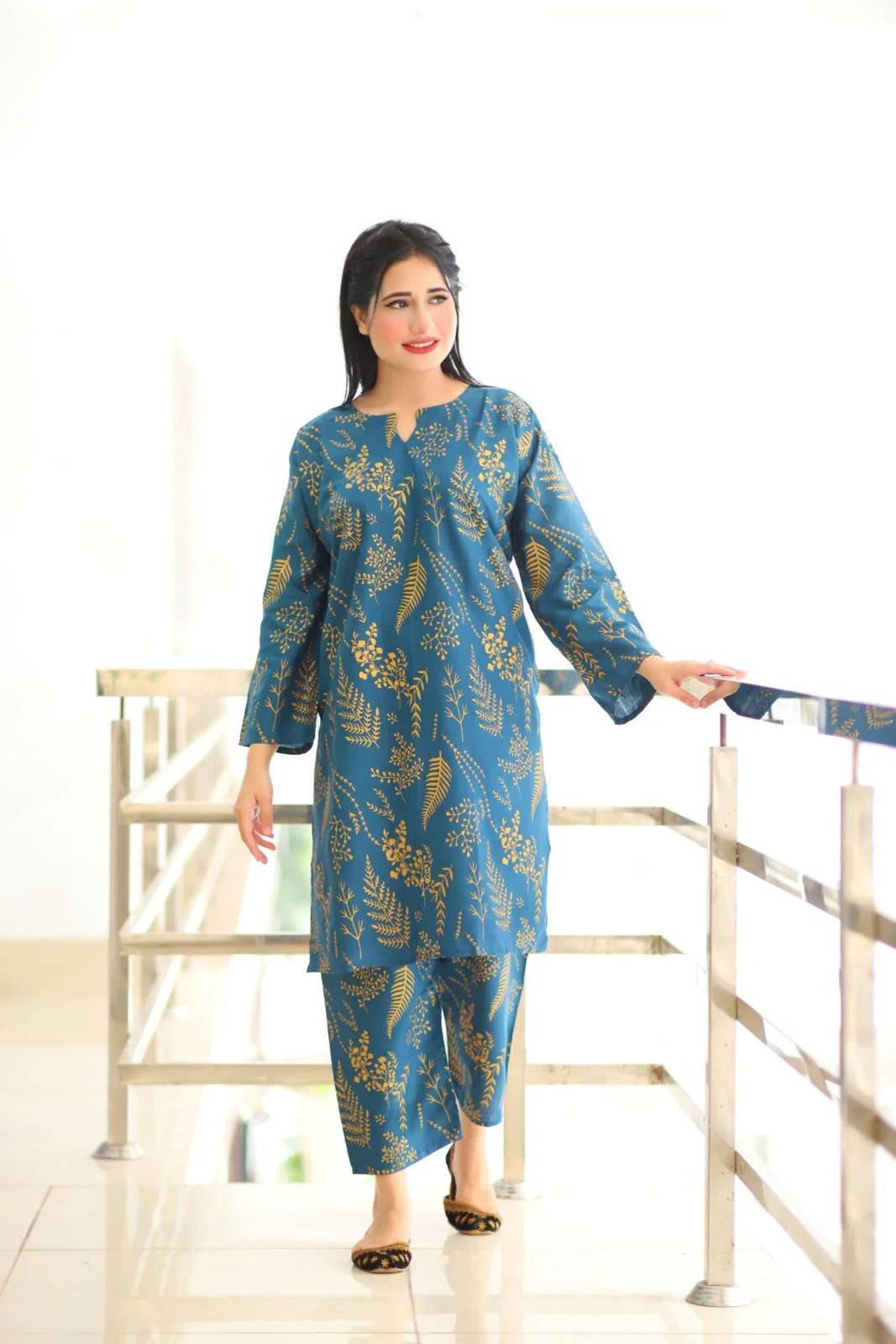 FLORA LEAF PRINT 2PCS STICHED